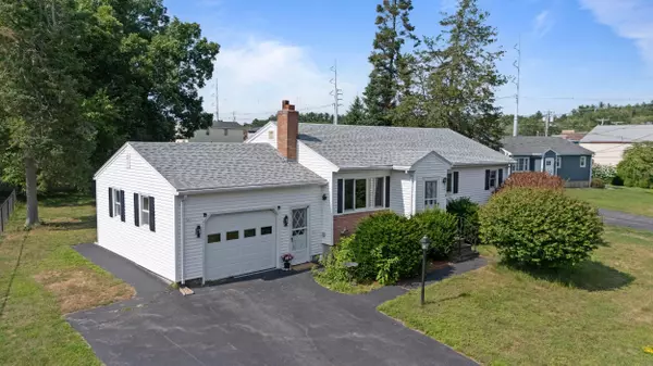 4 Barron AVE, Salem, NH 03079