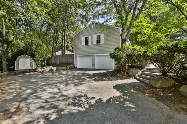 Manchester, NH 03104,574 Oak ST