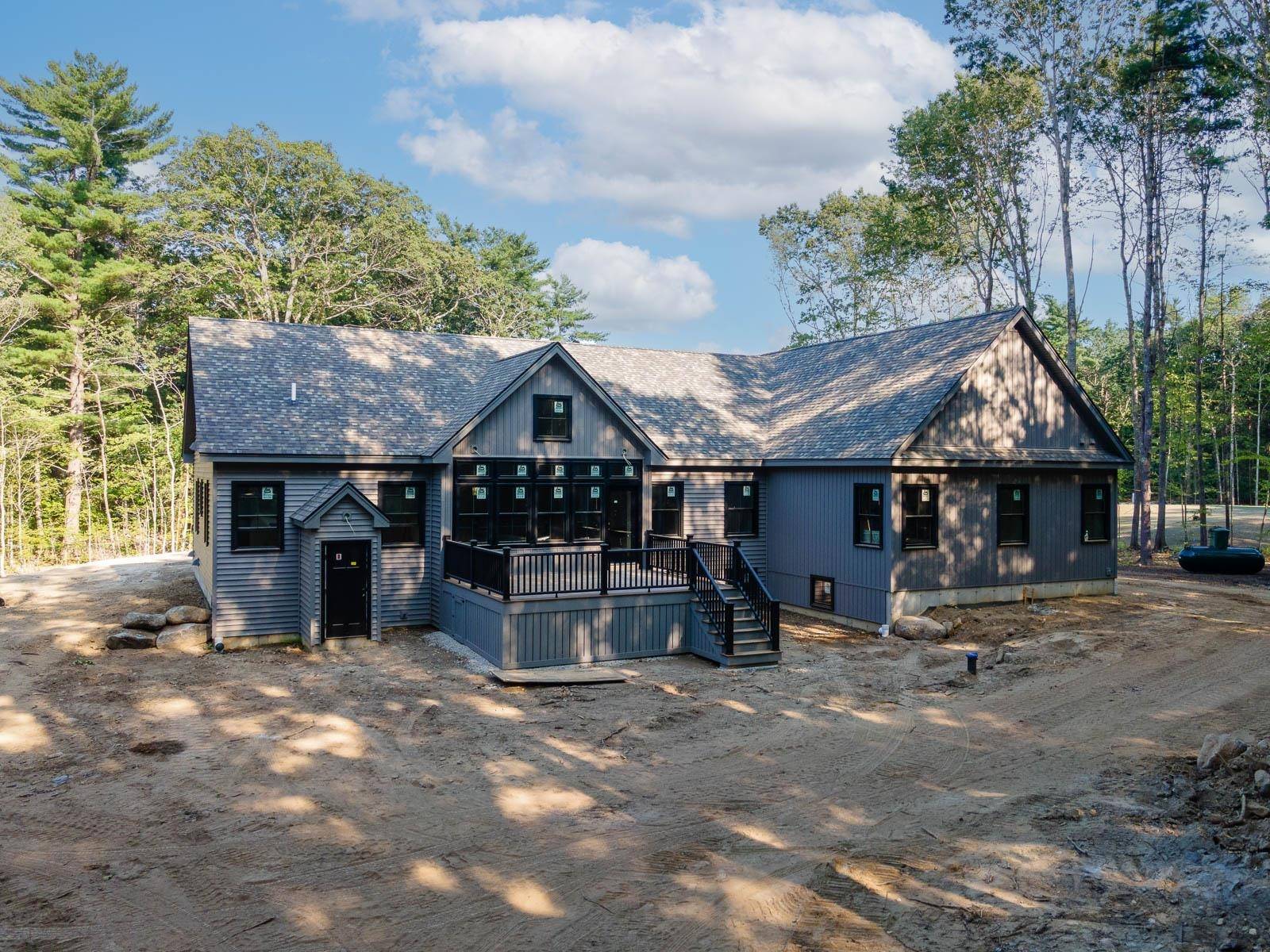 Greenland, NH 03840,67 Stratham LN