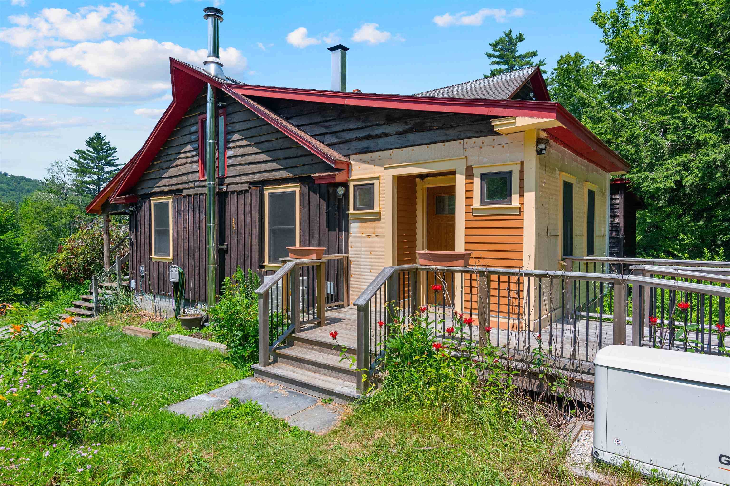 1307 Upper Notch RD, Bristol, VT 05443