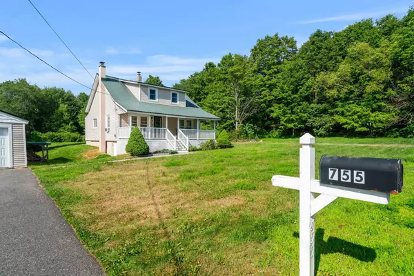 Auburn, NH 03032,755 Chester RD