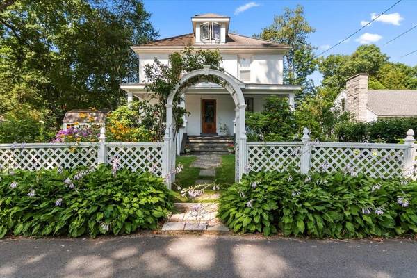 23 Robinson AVE, Bennington, VT 05201