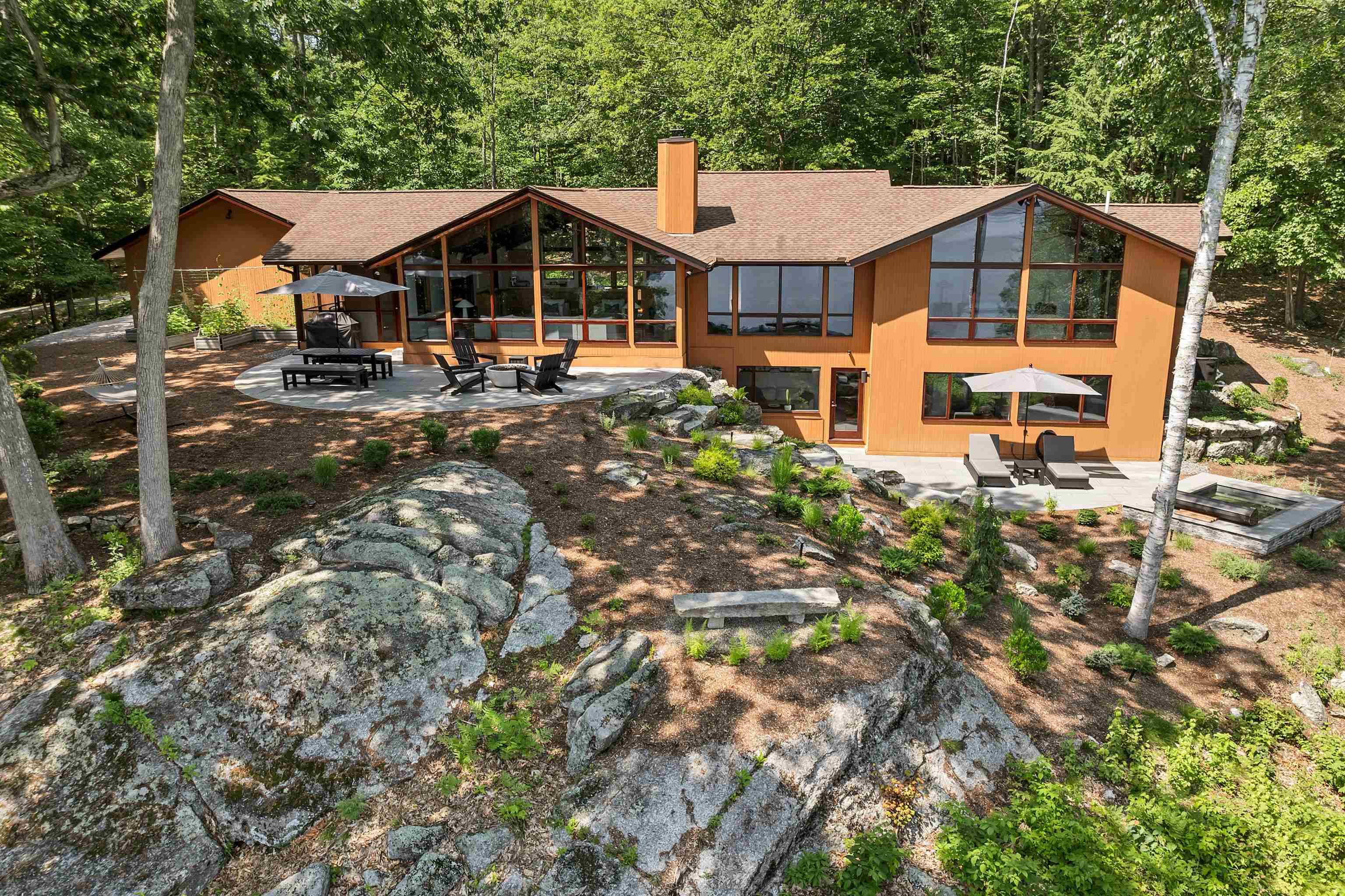 86 Pleasant ST, Meredith, NH 03253