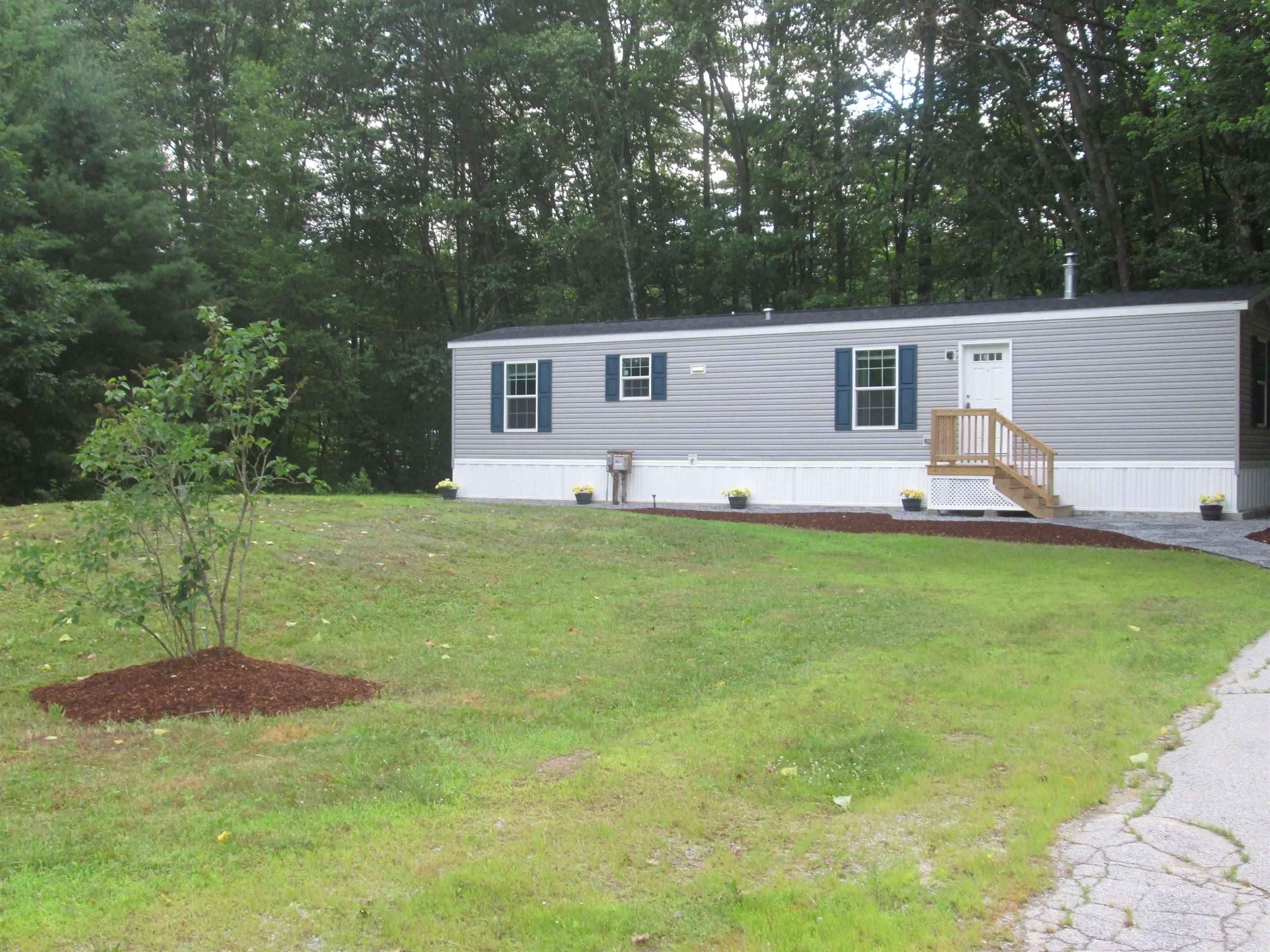 23 Hubbard RD, Deering, NH 03244