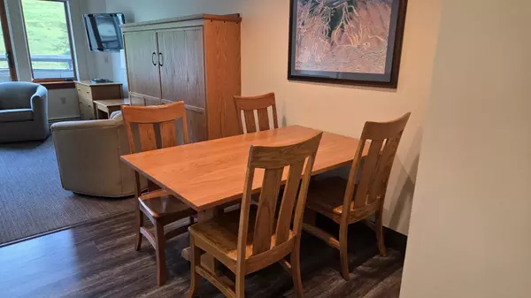 Lincoln, NH 03251,90 Loon Mountain RD #1325D