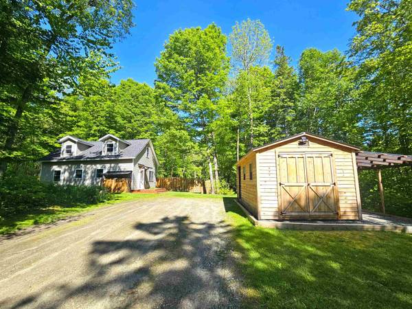 380 Sunset DR,  Morgan,  VT 05853