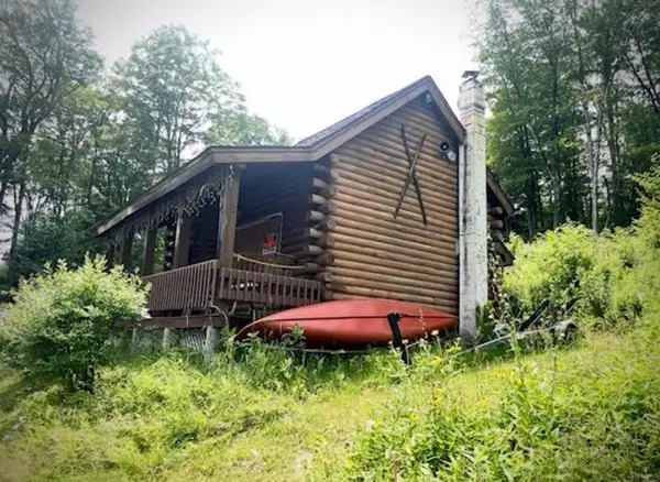 413 Hidden Heights RD, Chester, VT 05143