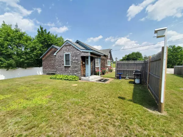 Bellingham, MA 02019,26 Wrentham ST