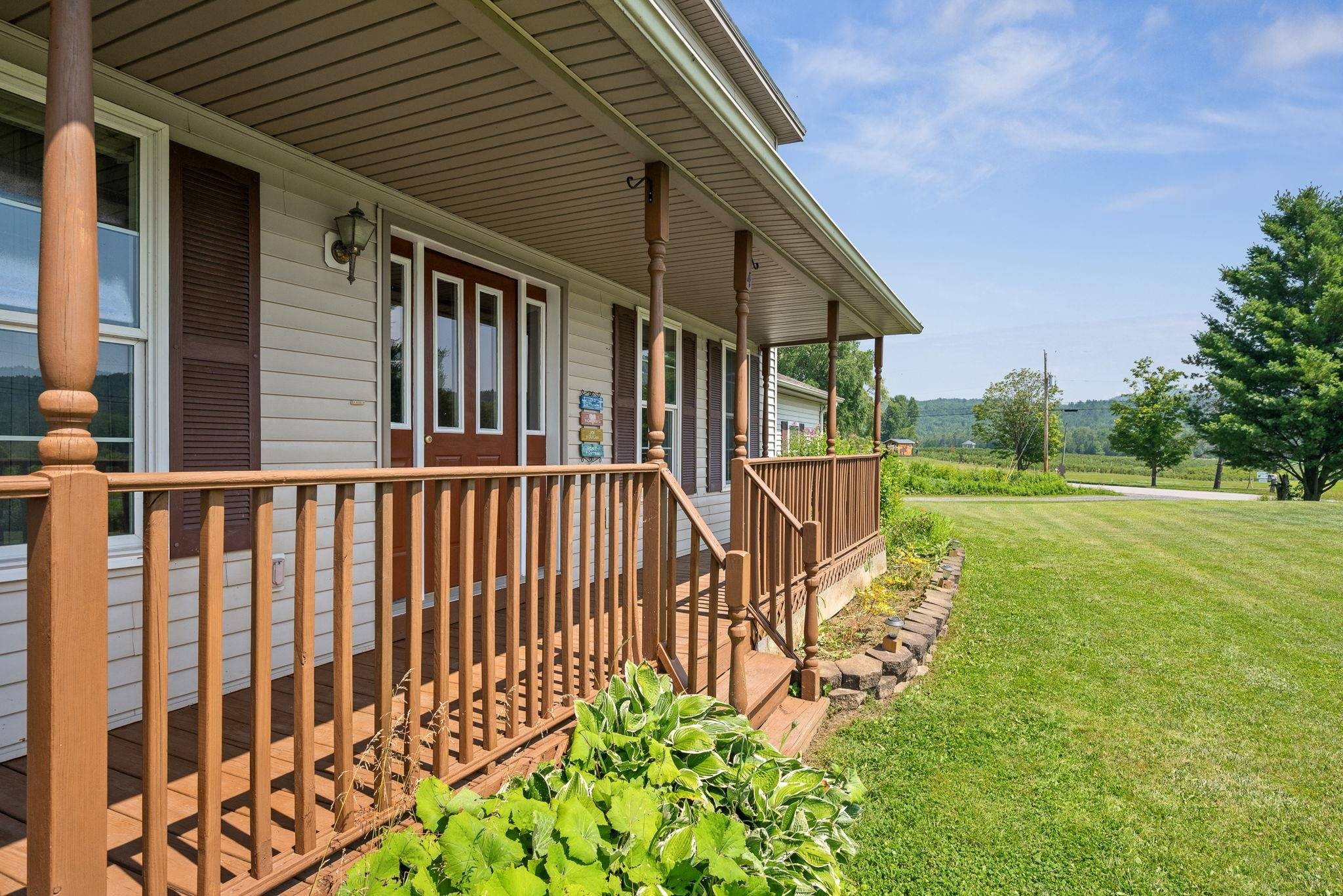 Fairfax, VT 05454,4 Woodward RD