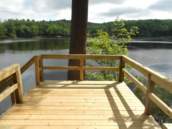 Gilmanton, NH 03237,5 Tepi LN