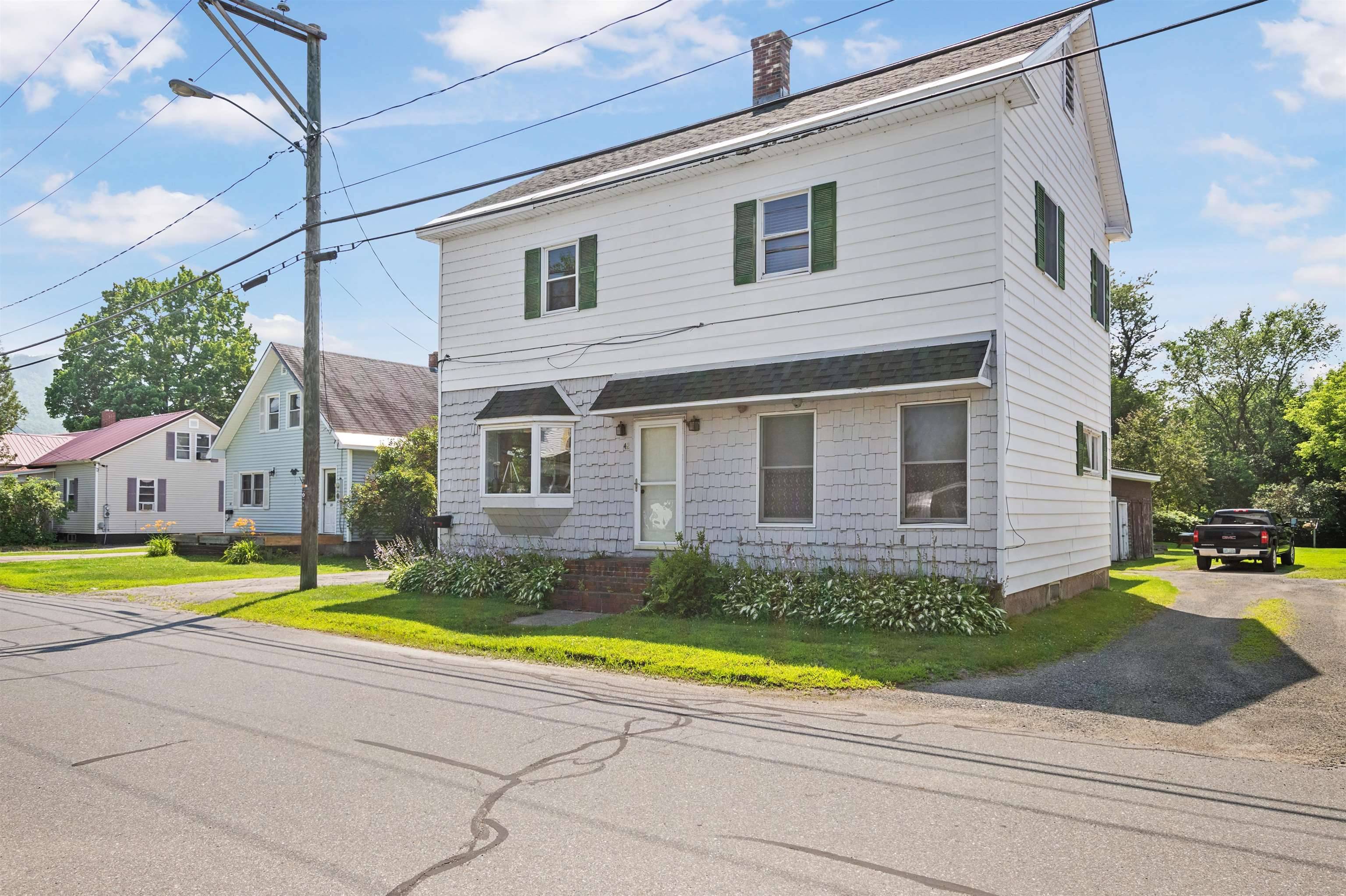 42 Rich ST, Northumberland, NH 03582