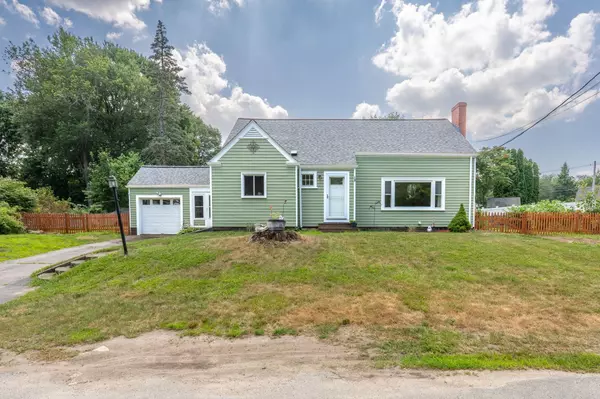 Haverhill, MA 01835,15 Hyatt AVE