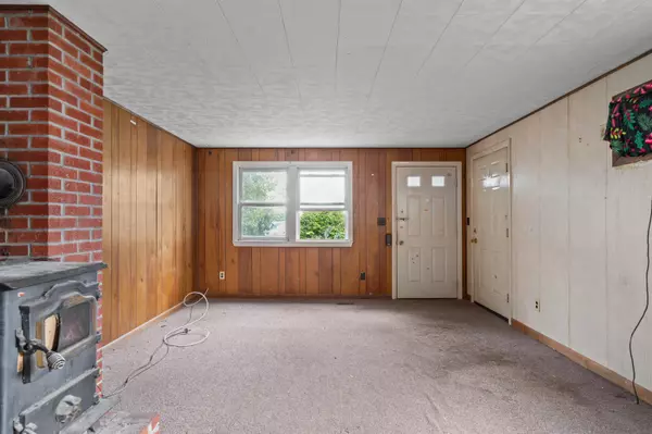 Seabrook, NH 03874,49 Boynton LN