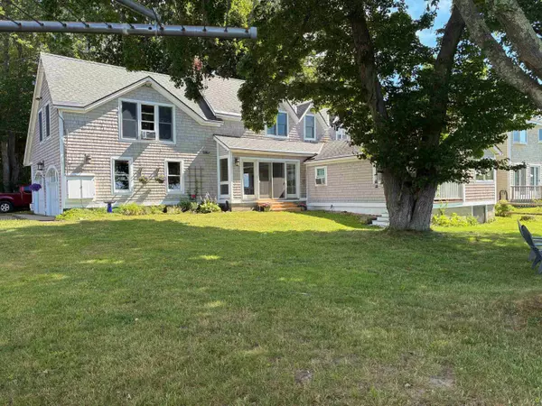 Dover, NH 03820,11 Boston Harbor RD
