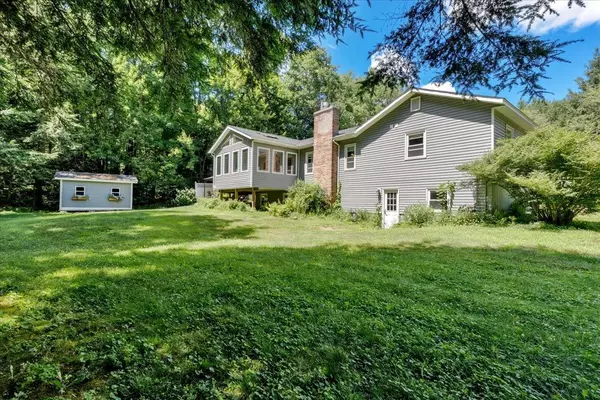 Essex, VT 05452,33 Winterlane CIR