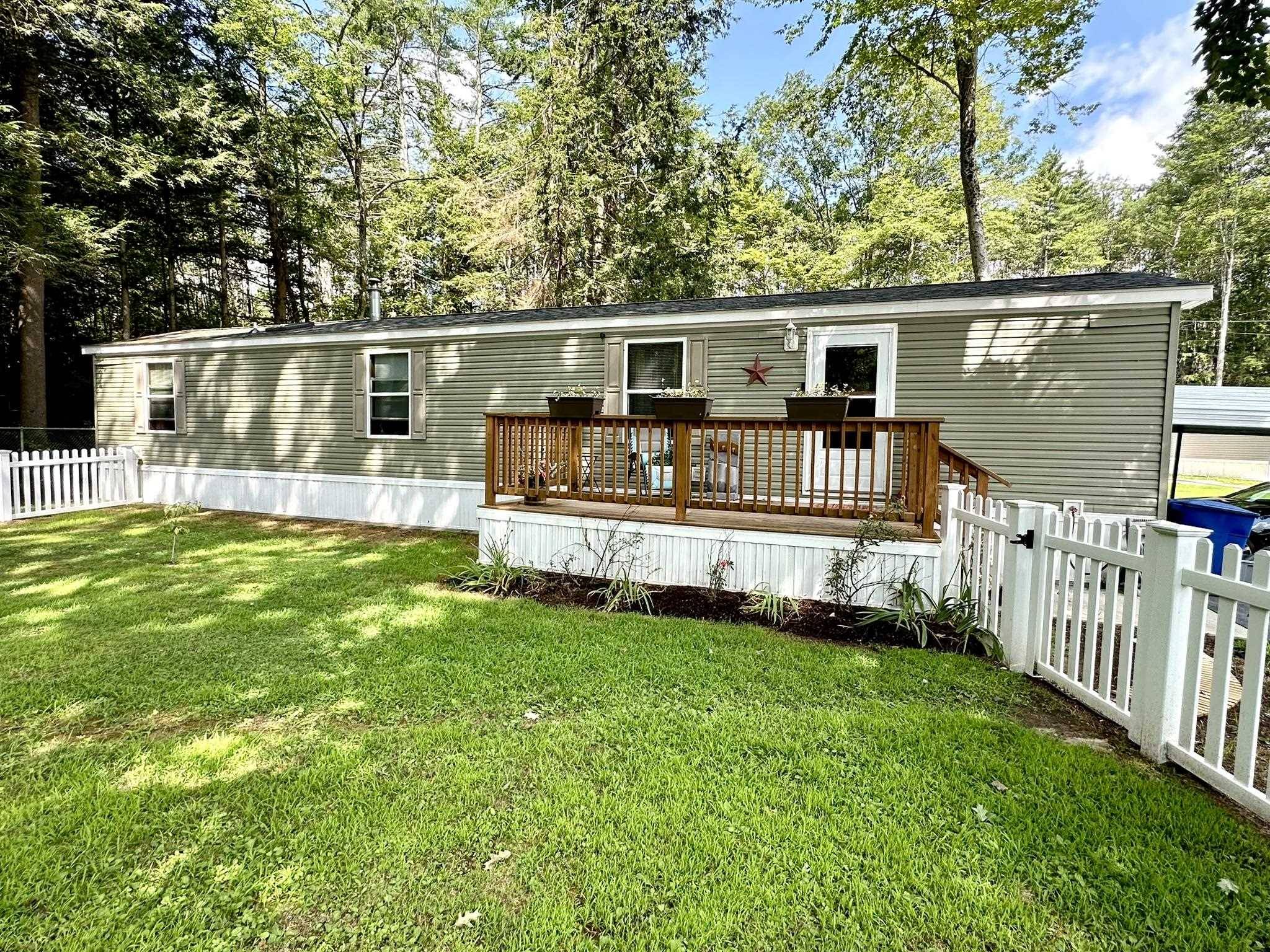 Keene, NH 03431,6 Cardinal CIR