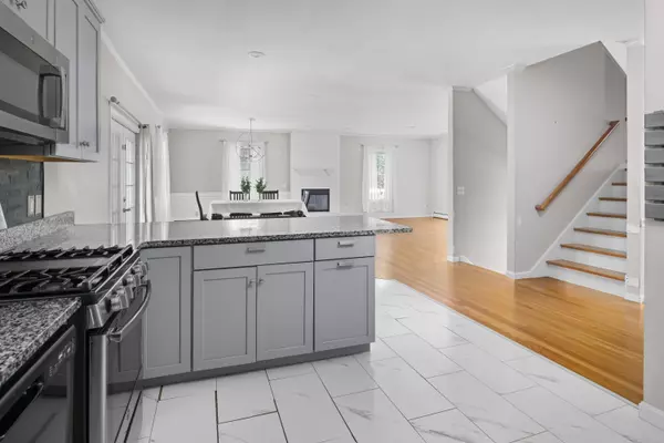 Seabrook, NH 03844,4 Autumn WAY