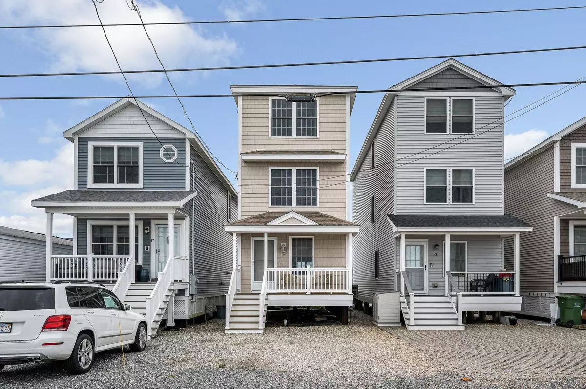 Salisbury, MA 01952,19 Liberty ST