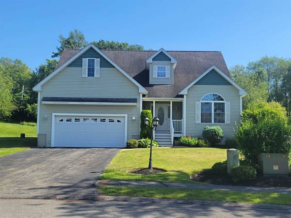 7 Harvest RD, Windham, NH 03087