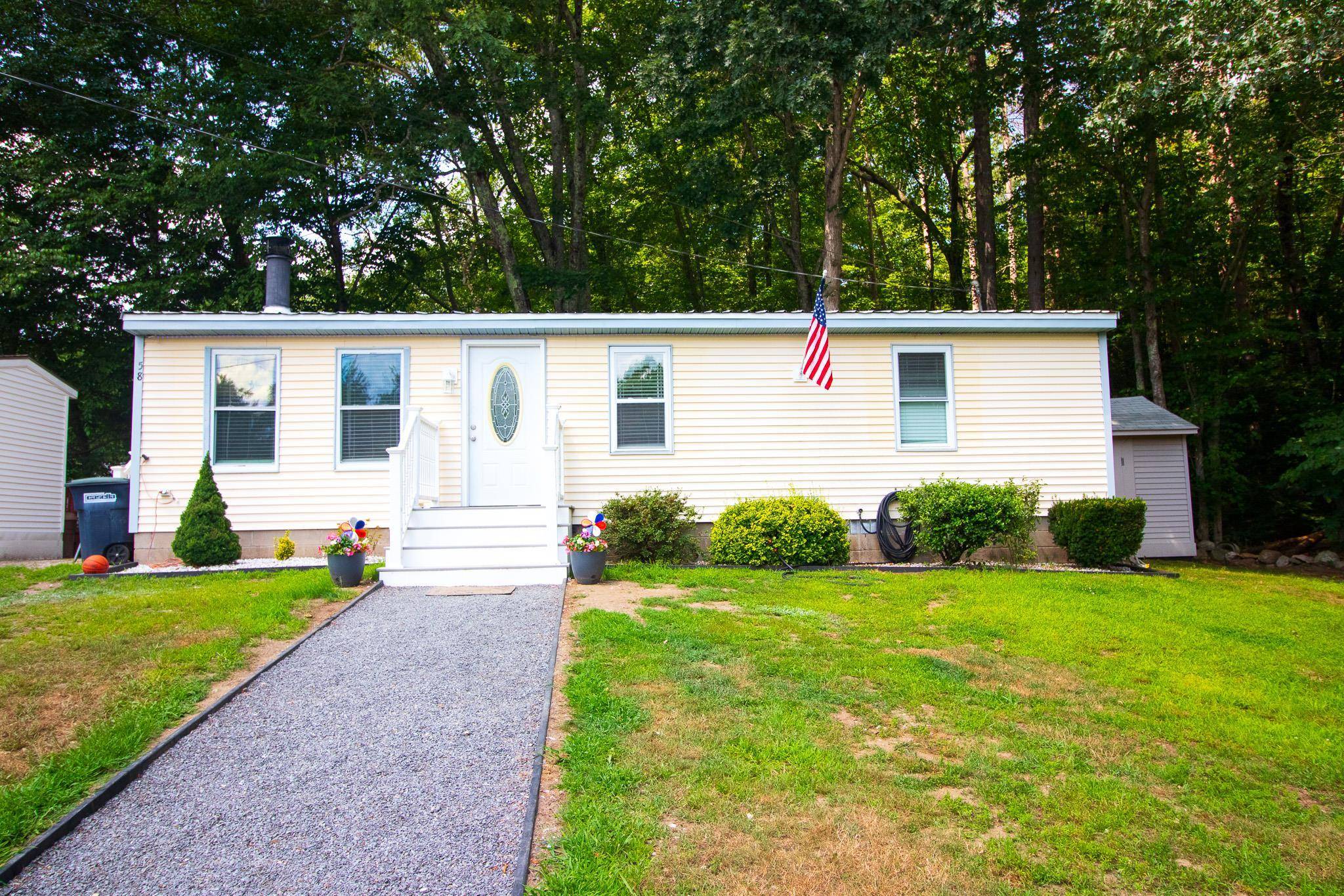 58 Judith ST, Danville, NH 03819