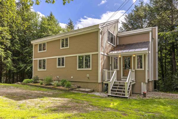 452 Sherwood FRST, Londonderry, VT 05148