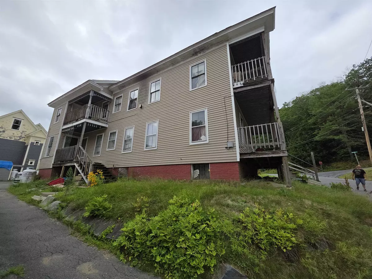 Rockingham, VT 05101,10 Taylor ST