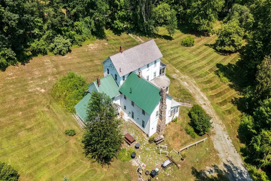 99 Spooner PT, Castleton, VT 05735