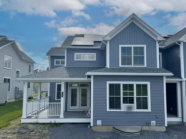 South Burlington, VT 05403,403 Old Farm RD