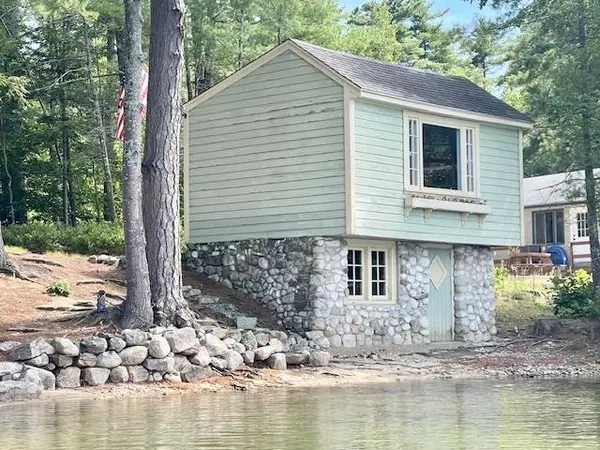 Wakefield, NH 03830,305 Round Pond RD