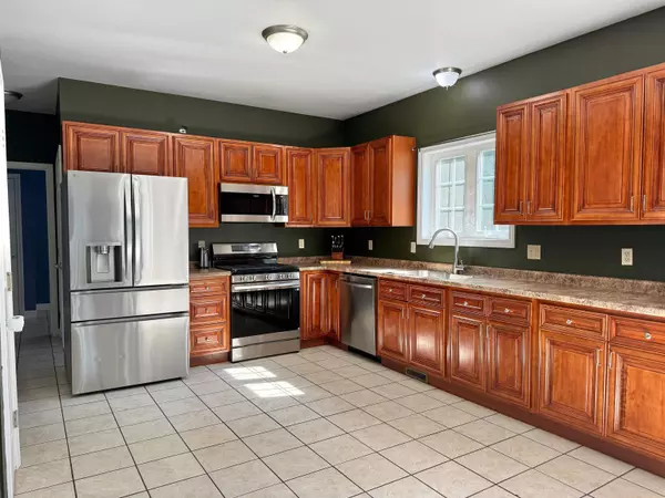 Weare, NH 03281,233 North Stark HWY