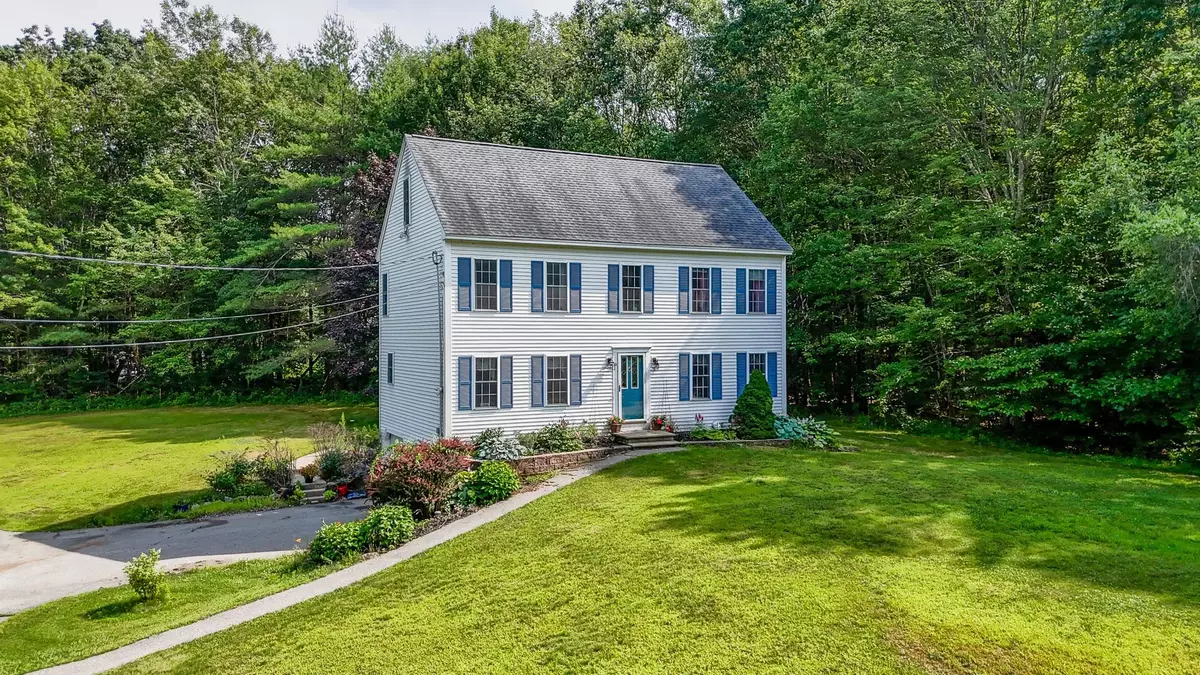 Fremont, NH 03044,22 Victoria Farms RD