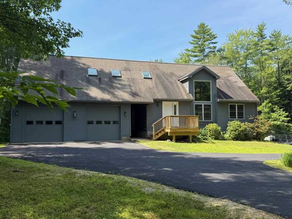 95 Blackwater RD, Concord, NH 03303