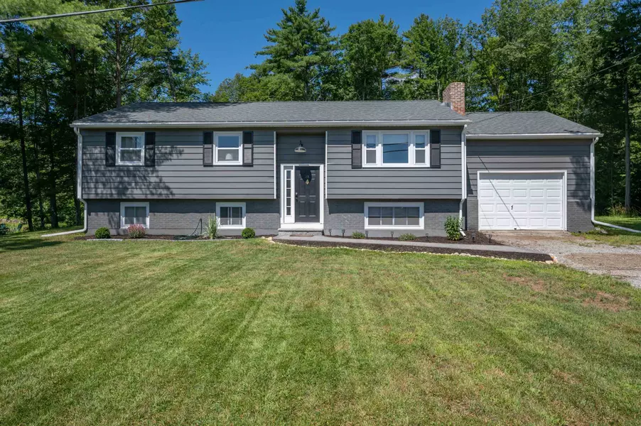 18 Dream Lake DR, Amherst, NH 03031