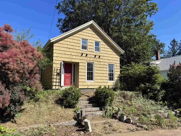 Somersworth, NH 03878,27 Prospect ST
