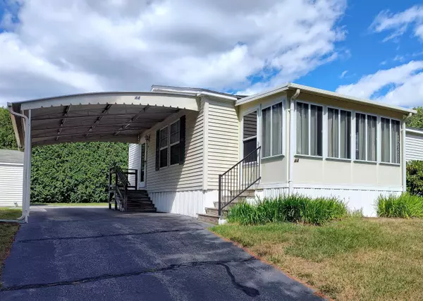 Rochester, NH 03867,44 Hawaii LN