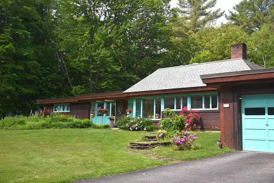 26 Woodland DR, Barre City, VT 05641