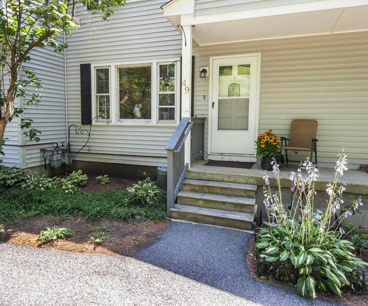 49 Boulder DR, Londonderry, NH 03053