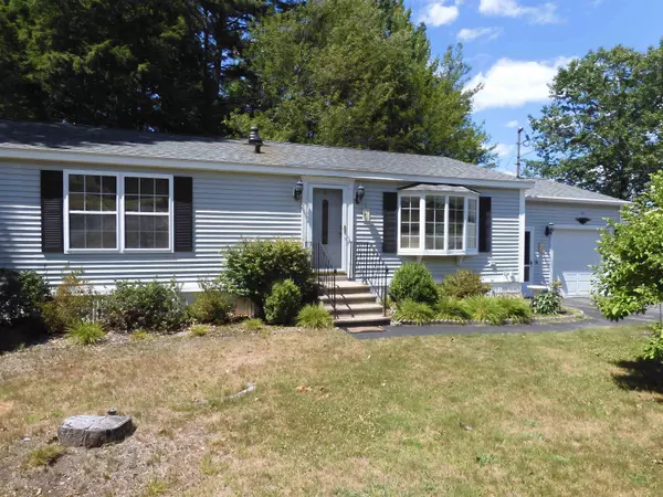 133 Heather LN, Hampstead, NH 03841
