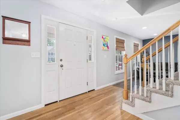 Milford, NH 03055,42 Deerwood DR