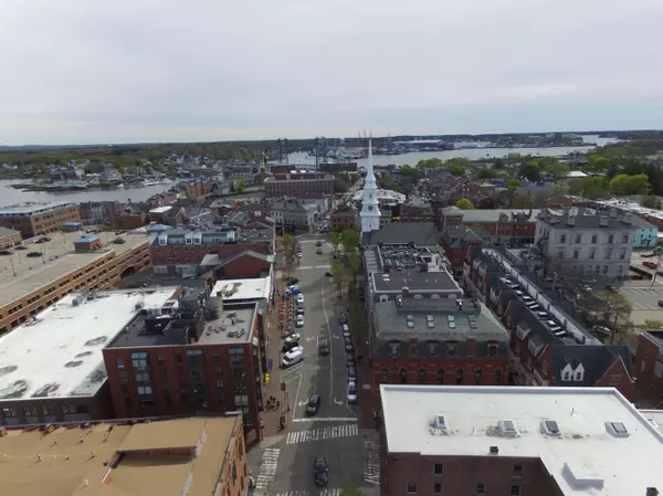 Portsmouth, NH 03801,10 Vaughan Mall ST #203