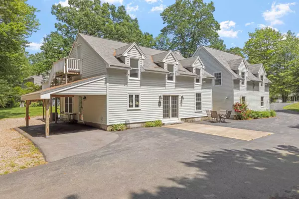 Litchfield, NH 03052,25 Chatfield DR
