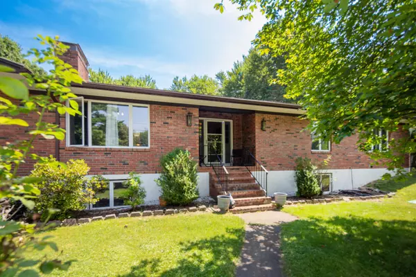 Rutland Town, VT 05701,156 David RD