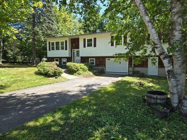 192 Lea DR, Williston, VT 05495
