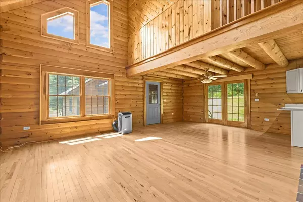 Fairfax, VT 05454,112 Green Acres RD