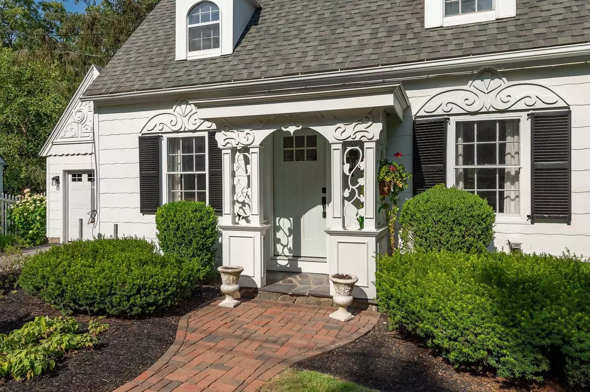 Portsmouth, NH 03801,51 Pinehurst RD