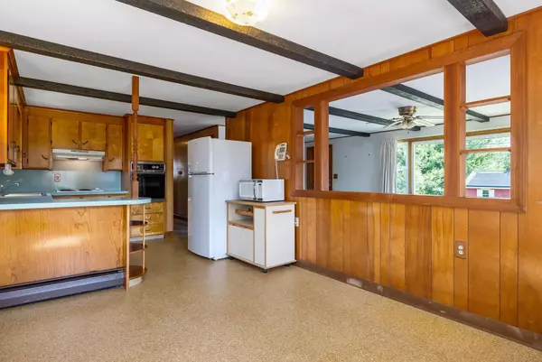 Plaistow, NH 03865,4 Spinney AVE