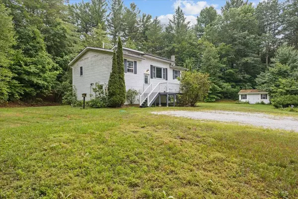 645 Sandy Birch RD, Georgia, VT 05468