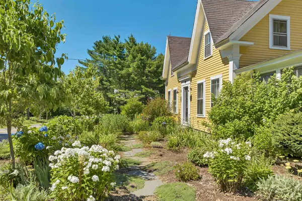 Tuftonboro, NH 03816,155 Middle RD
