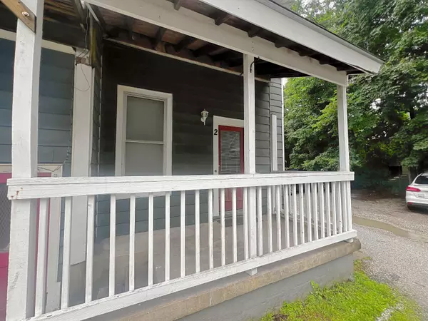 15 Woodstock AVE, Rutland City, VT 05701