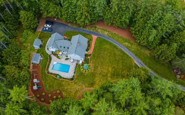19 Day RD, Swanzey, NH 03446